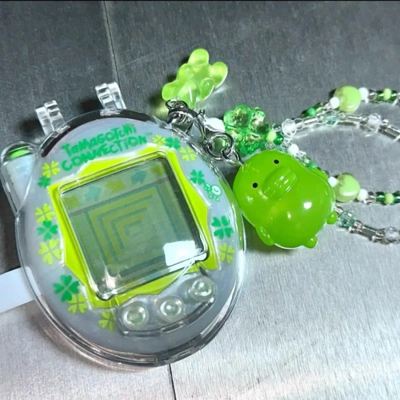Bandai Tamagotchi Connection Version - New Four-Leaf Clover
