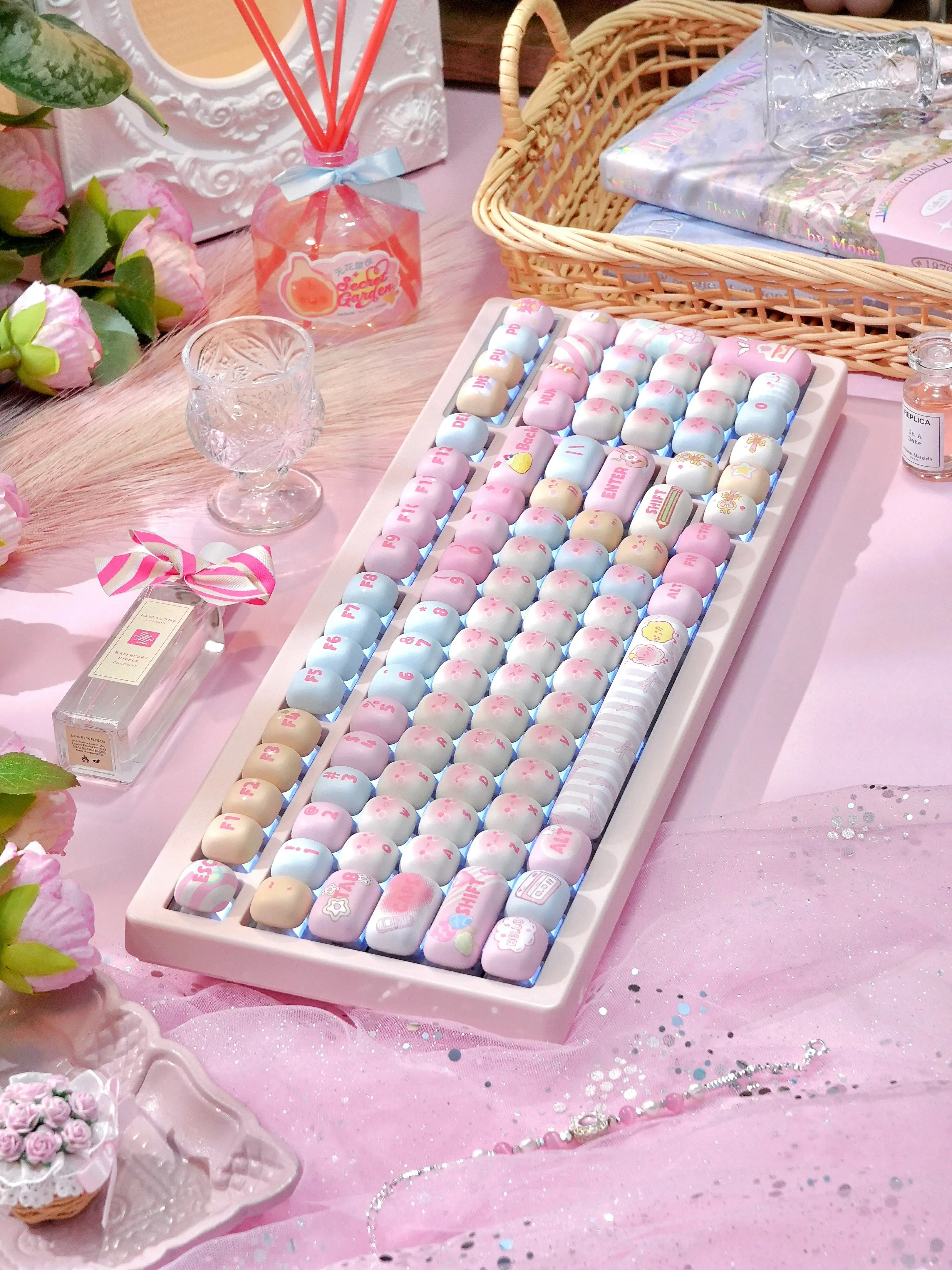 MOG profile keyboard keycaps for custom mechanical builds