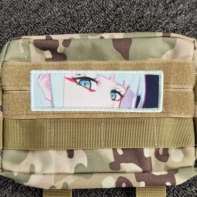 Anime Lucy Eyes Gaze Taktische Moral Abzeichen Patches Punk Mädchen Spiel Charakter Druck Haken und Schleife Militär Rucksack Aufkleber – Detail 2