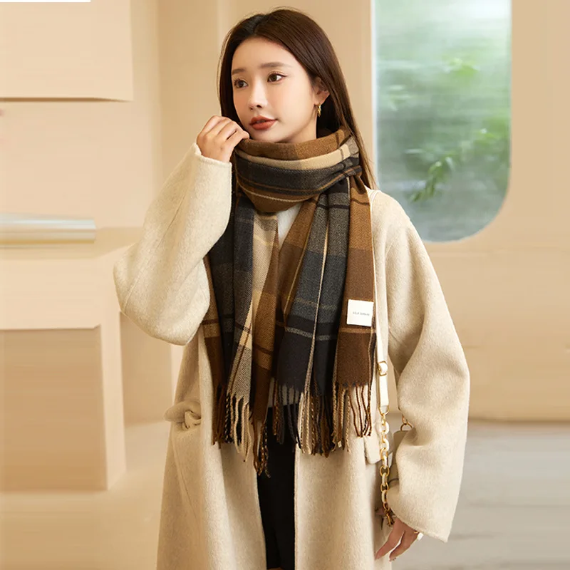 Рисунок 2 - Scarf women's winter 2023