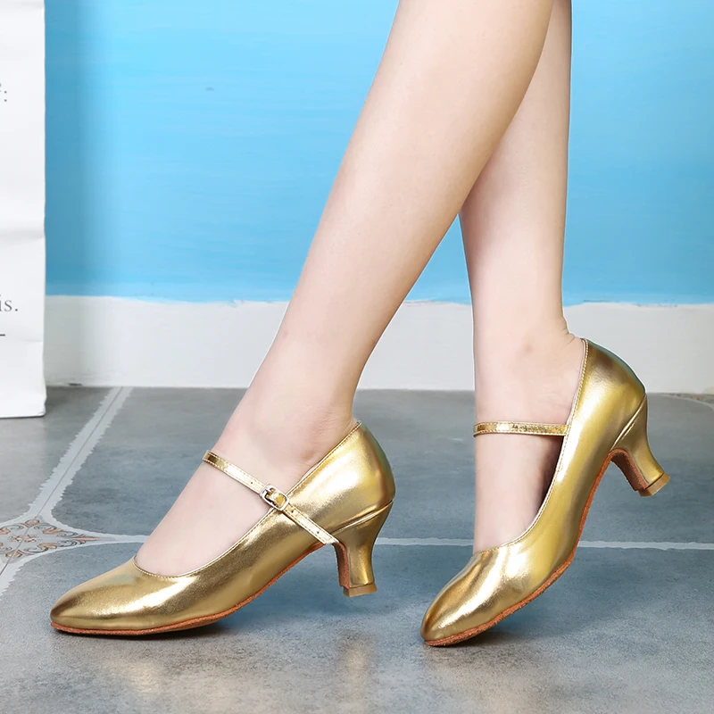 Dance Shoes Adult Sneakers Dance Shoes Modern Square Party Ballroom Latin Dance Shoes Women Soft Rubber Soles heels