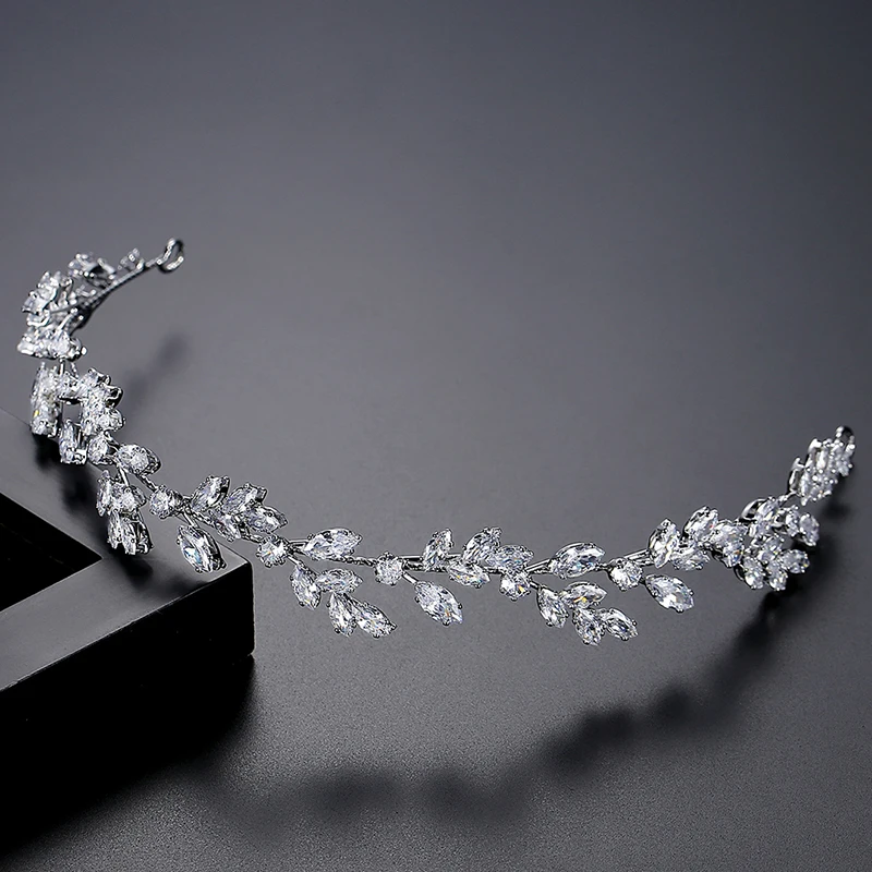 LUOTEEMI Cubic Zirconia Flower Headband For Women Bride Queen Party Tiara And Crown Wedding Bridal Hair Accessories Christmas