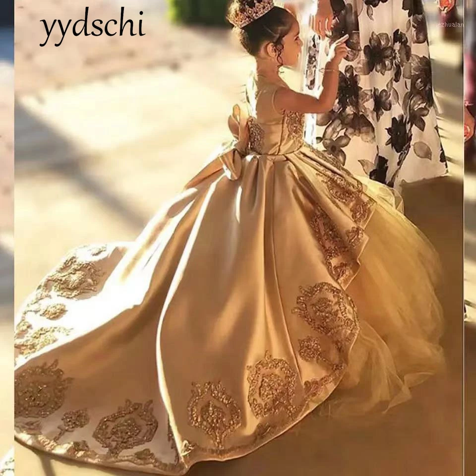 

Baby Gold Flower Girl Dresses 2023 Pretty Dress For Wedding Pageant Big Bow Ball Gowns Applique Elegant Beach Party Dress