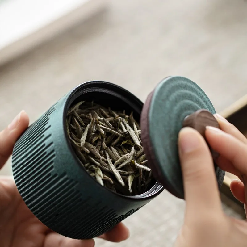 Small Tea Caddy Ceramic Jar Sealed Jar Decorative Storage Tank Tea Box Portable Can Container Organizer Candy Jars