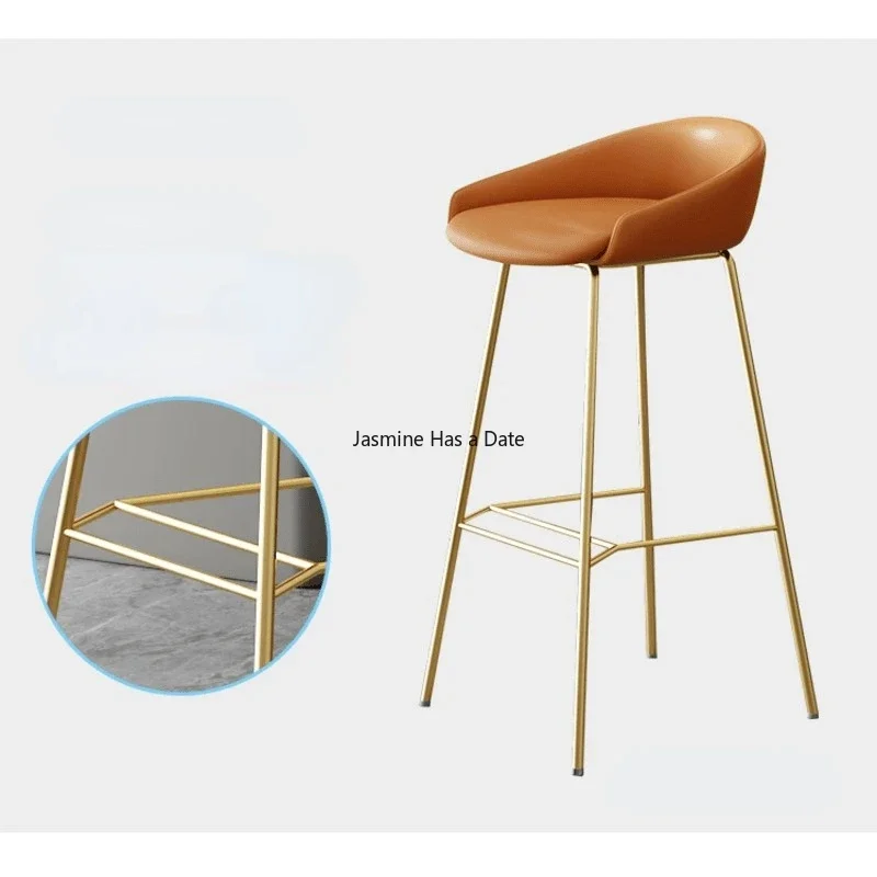 Рисунок 6 - Простые барные стулья в скандинавском стиле