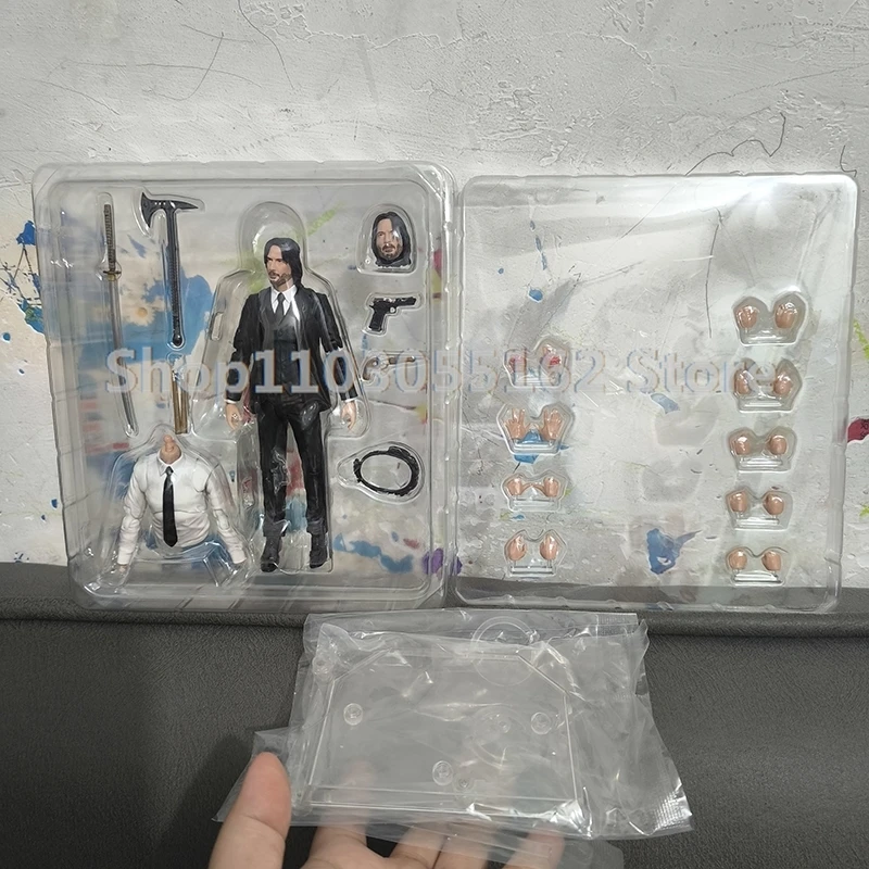 Mafex 085 JOHN WICK Chapter 2 with Dog Figure Chapter 4Mafex