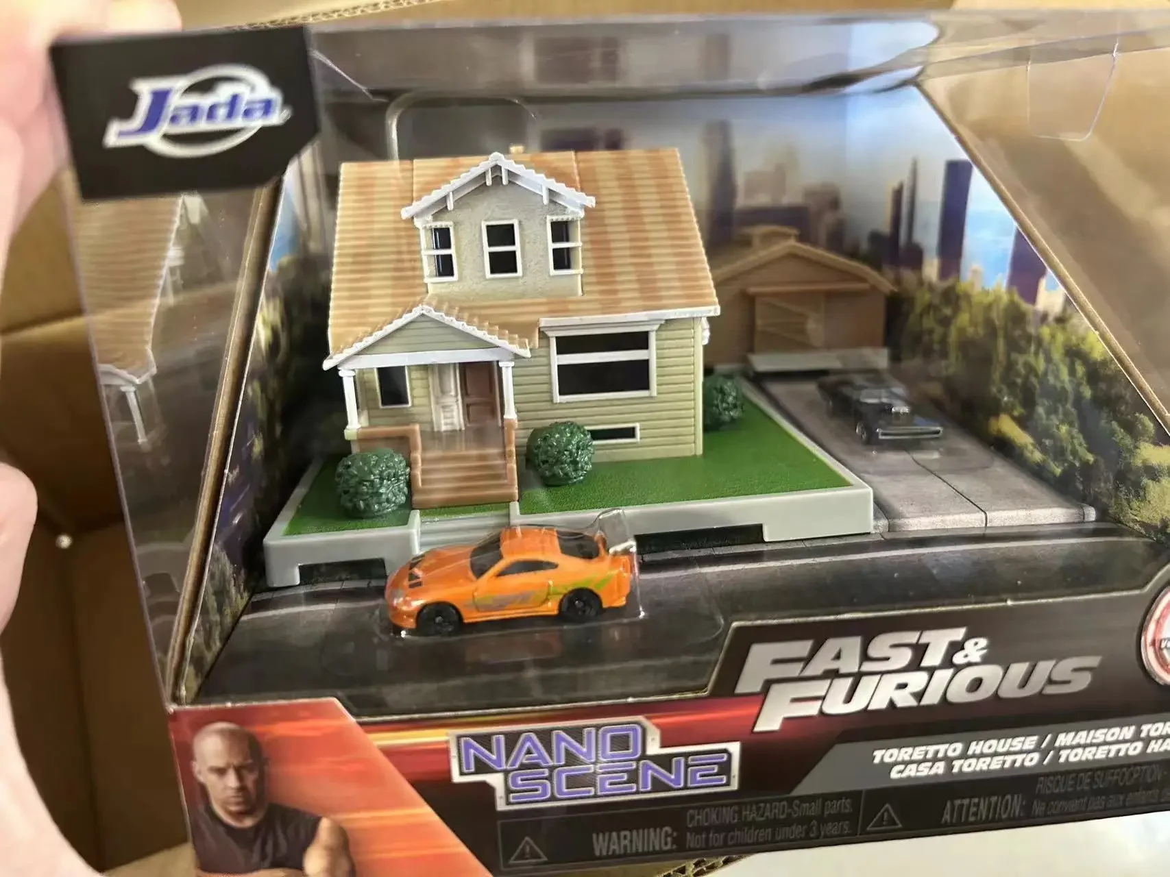 Jada Toys - Fast & Furious - Garage by Toretto - Playset - Includes two nano vehicles - Collector piece