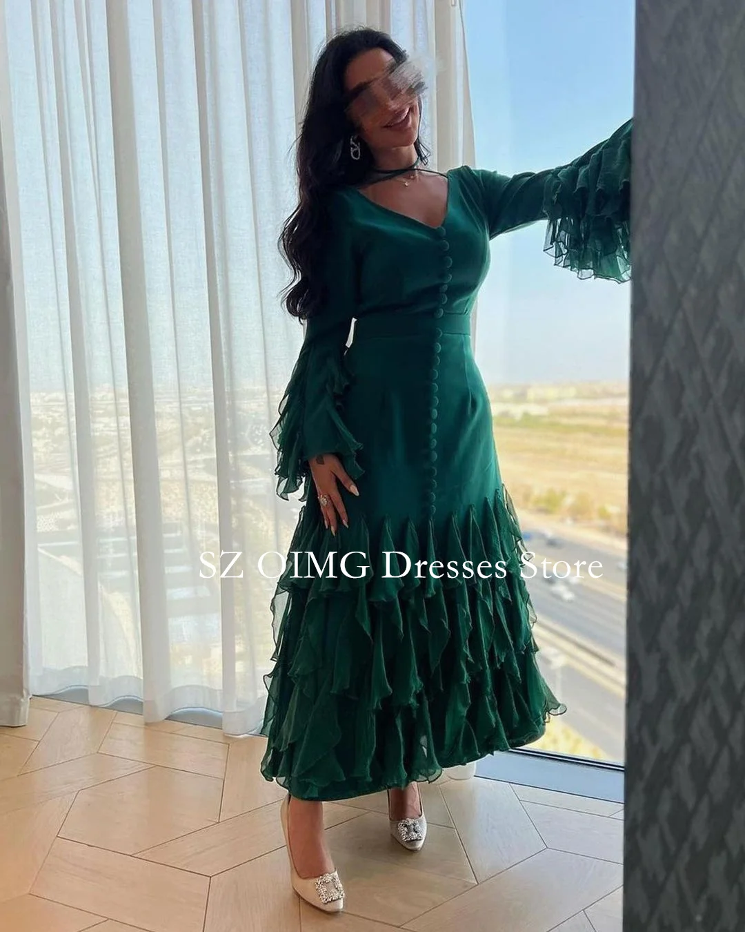 

OIMG Ruffles Green V-Neck Prom Dresses Tiered Vintage Buttons Arabic Long Bell Sleeves Chiffon Evening Gowns Formal Party Dress