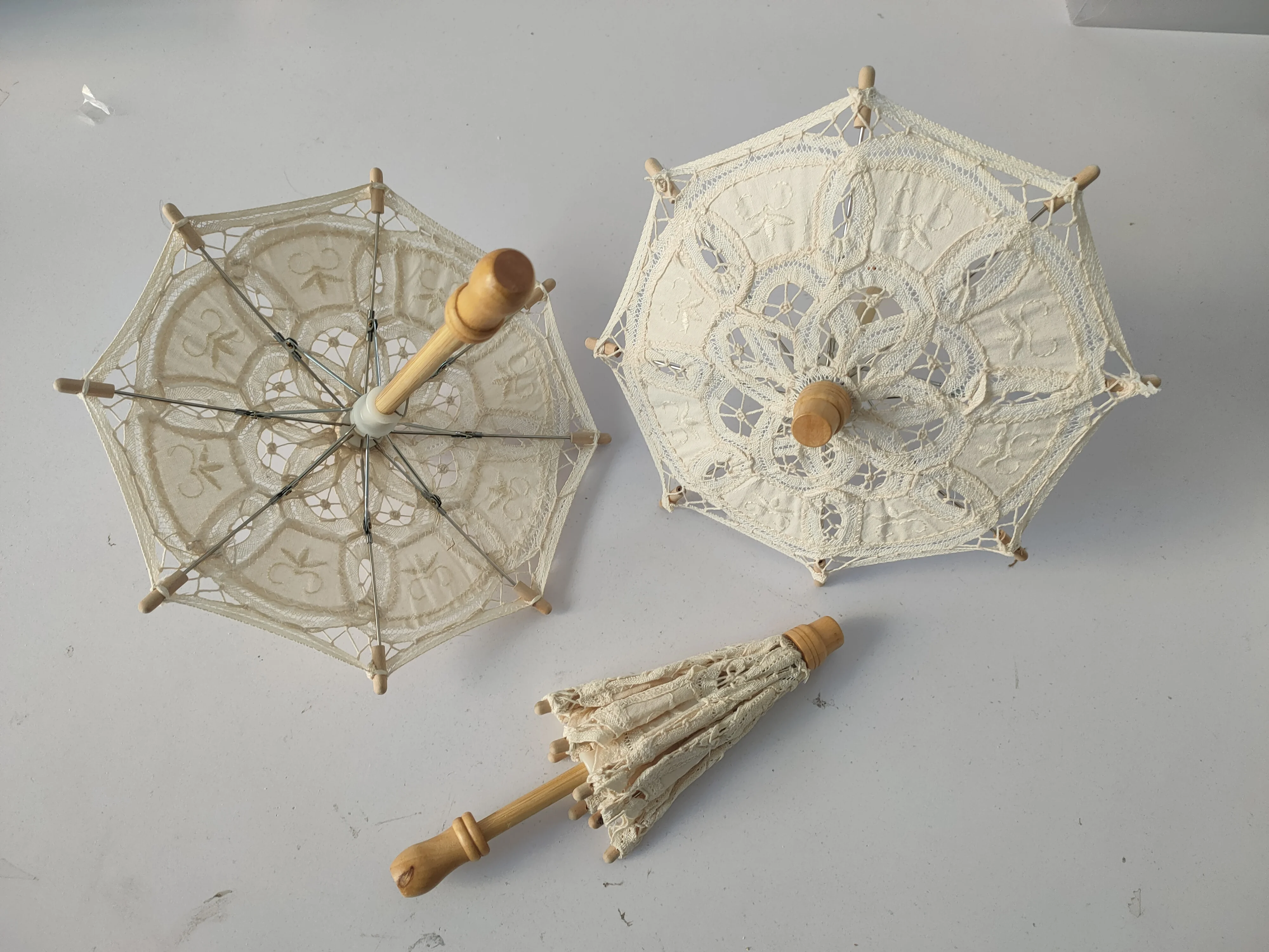 5pcs 10cm lace parasol in beige