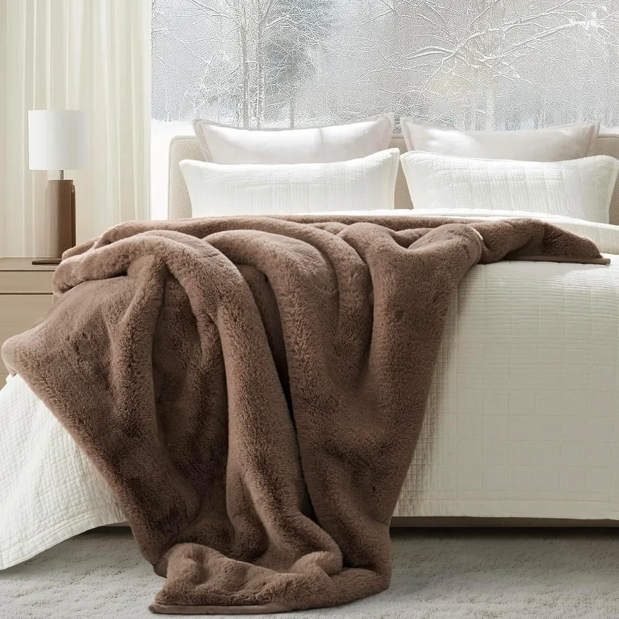 Luxury Soft Faux Chinchilla Fur Throw Blanket for Couch Warm Thick Heavy Winter Throw Blanket 1220GSM for Bed Fluffy Cozy Mink