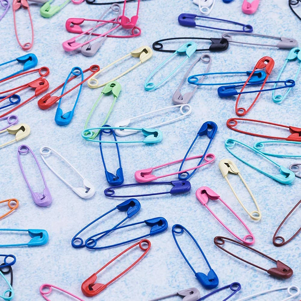 300 Stück farbige Sicherheitsnadeln aus Metall für Kleidung, Clip-Nadeln, Nadeln mit Aufbewahrungsbox für Kunsthandwerk, Nähen und Schmuckherstellung – Detail 6