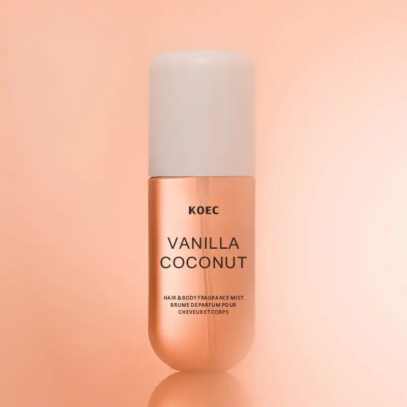 Brume parfumée KOEC Vanille & Noix de coco. Parfum rafraîchissant et hydratant aux trois notes végétales. Contient du propylène glycol._voghion.com