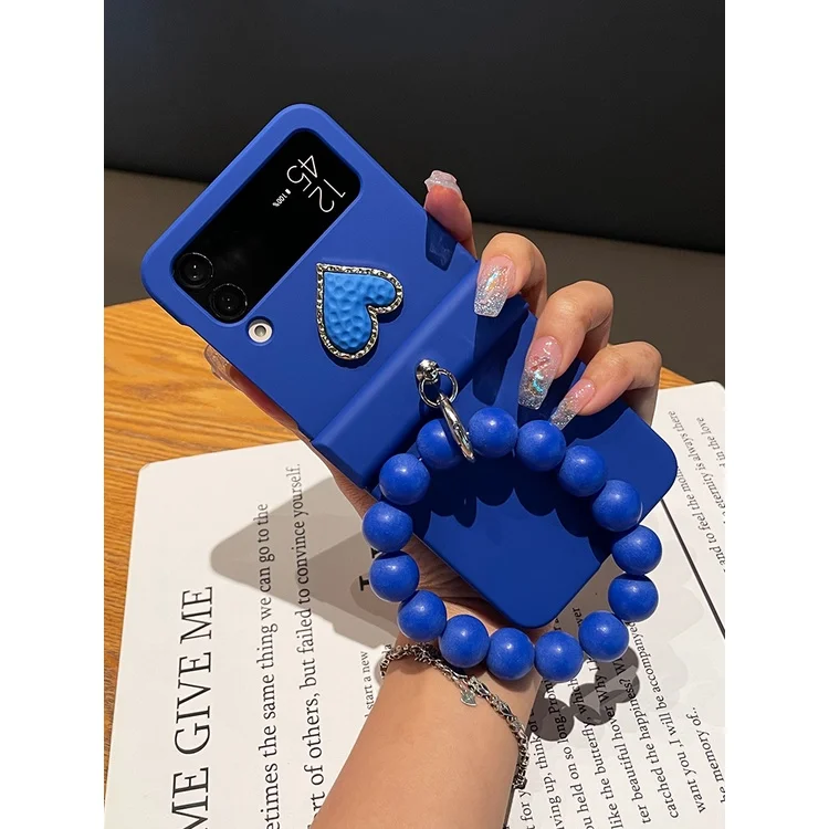 Fashion Klein Blue Beads Bracciale 3D Metal Love Heart Case Per Galaxy Z Flip 5 4 3 5G Cerniera Copertura Antiurto A Protezione Totale