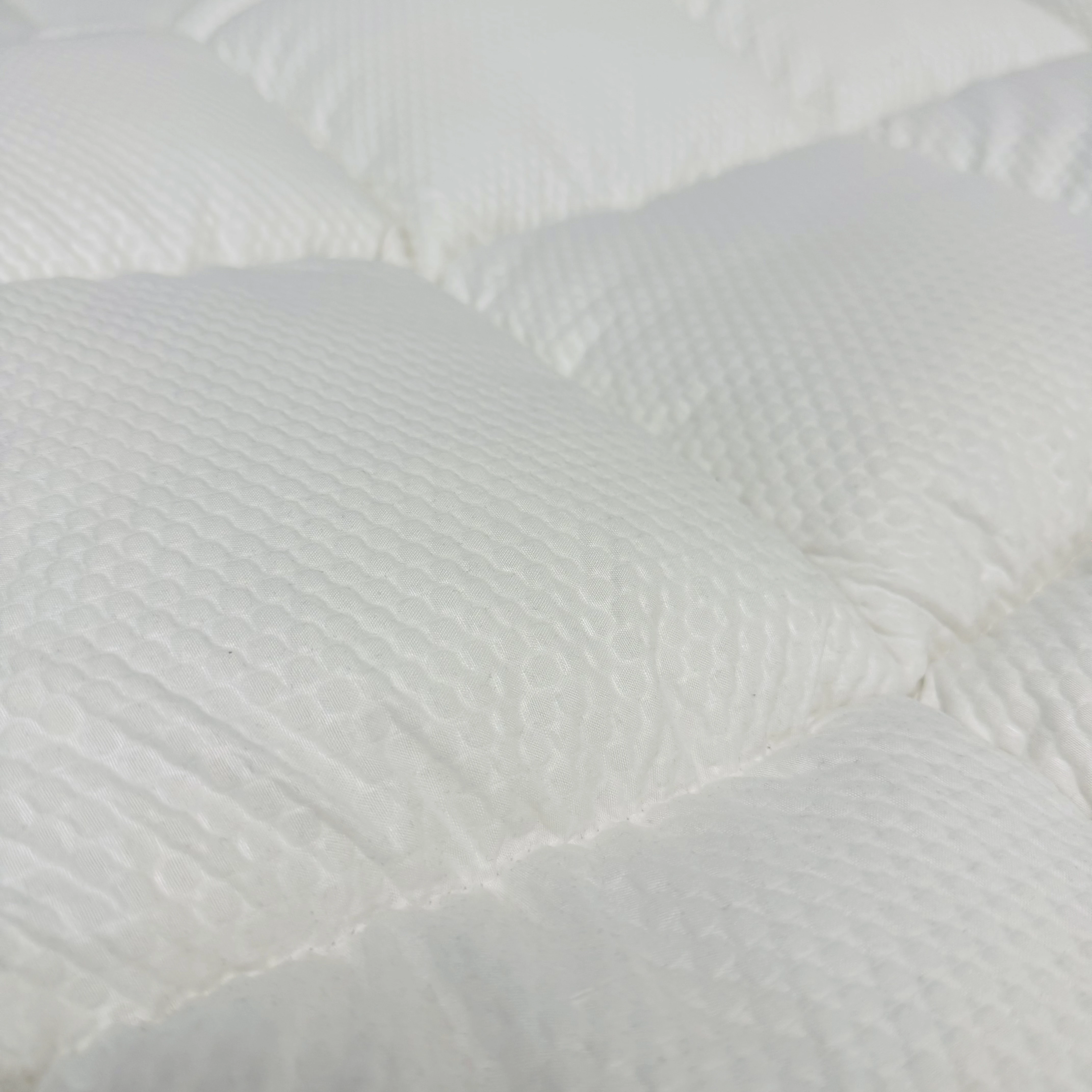 Full Mattress Pad Cooling Breathable Fluffy Soft Mattress Pad Stretches up to 21 Inch Deep