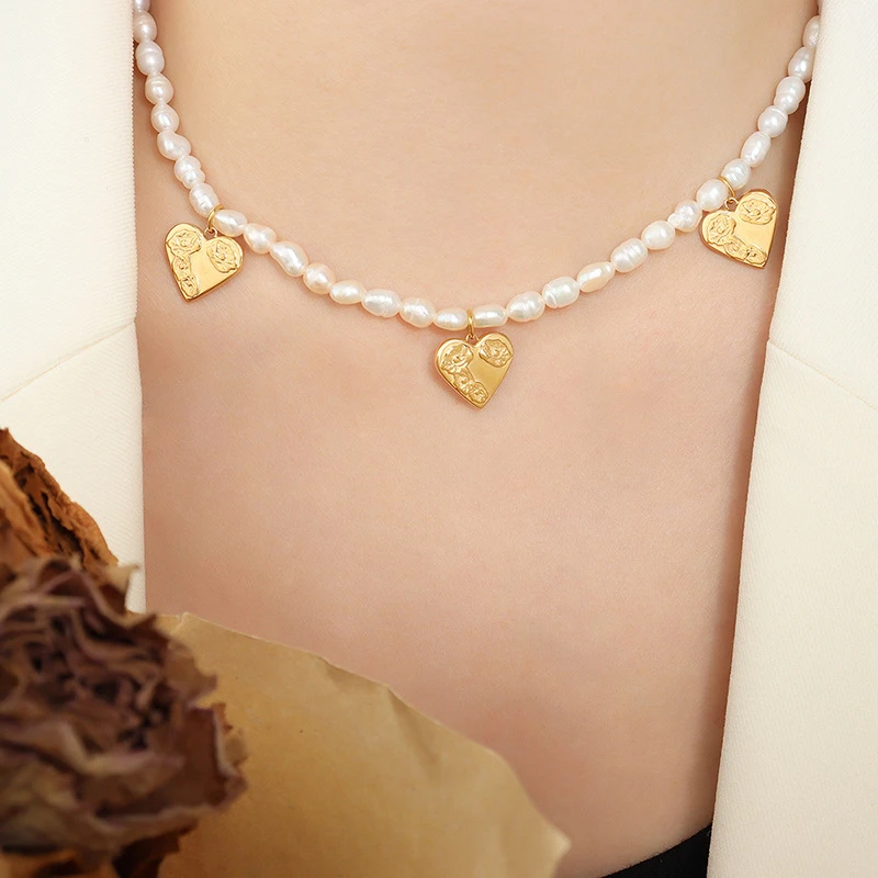 

Vintage Geometric Heart Pendant Necklace Natural Freshwater Pearl Collar Chain Necklace 18K Gold Plated Titanium Steel Jewelry