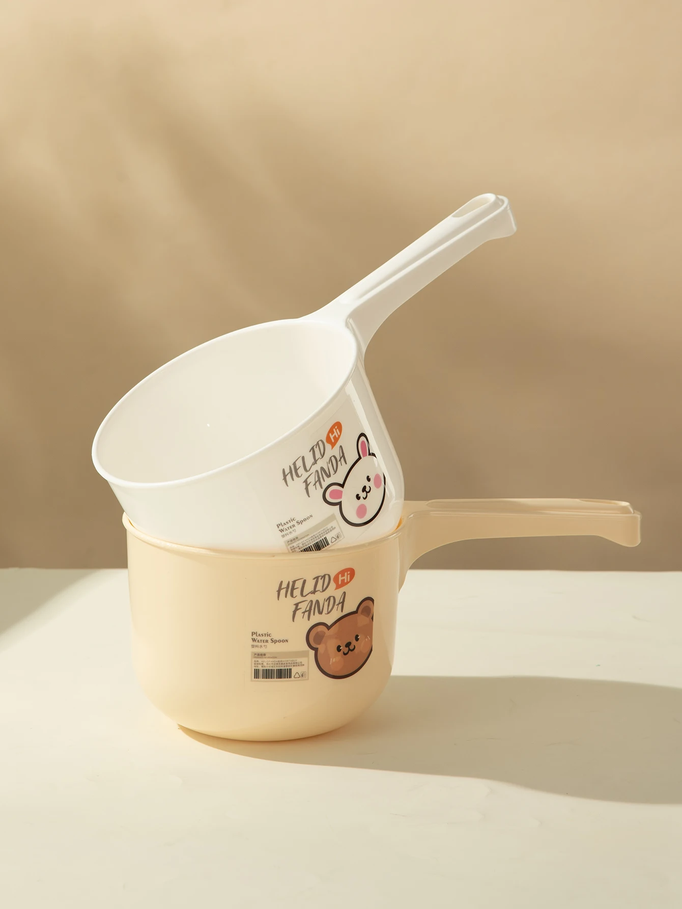 Thickened Plastic Water Scoop Long Handle Large Capacity Water Ladle Fruit Vegetable Container Kitchen Accessories plastic water ladle