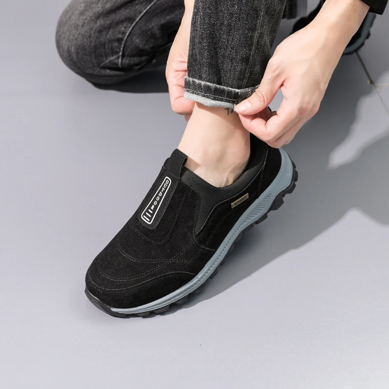 High Quality Indestructible Man Shoe Sneakers Breathable Running Shoes Lightweight Anti-slip Outdoor Men's Sneakers Male Shoes