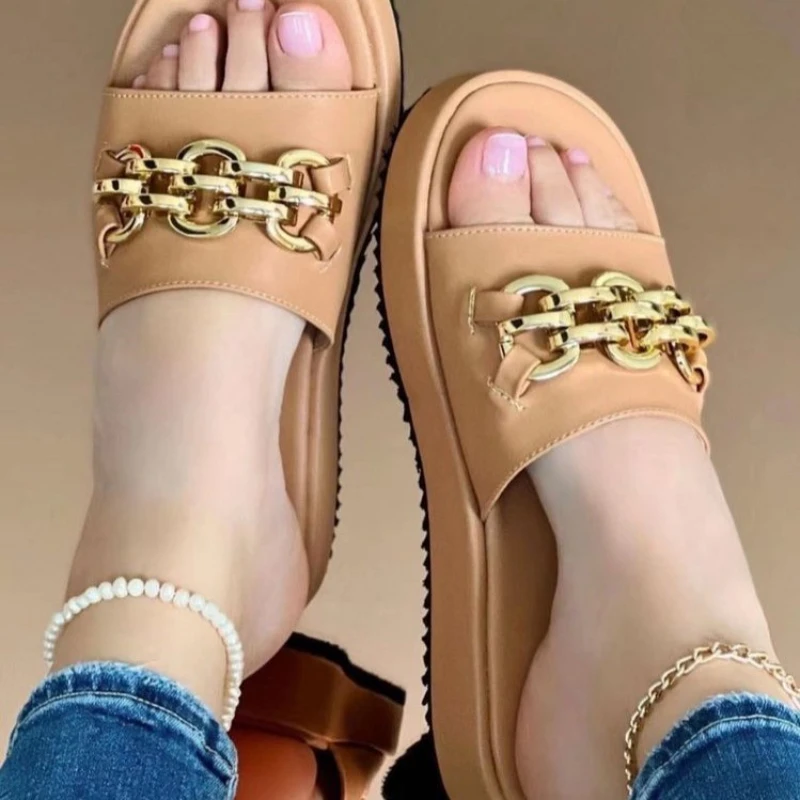 

2023 Women Summer New Metal Flat Thick Bottom Beach Slippers Outdoor All Match Sandals Home Zapatos Mujer Luxury Wedges Indoor