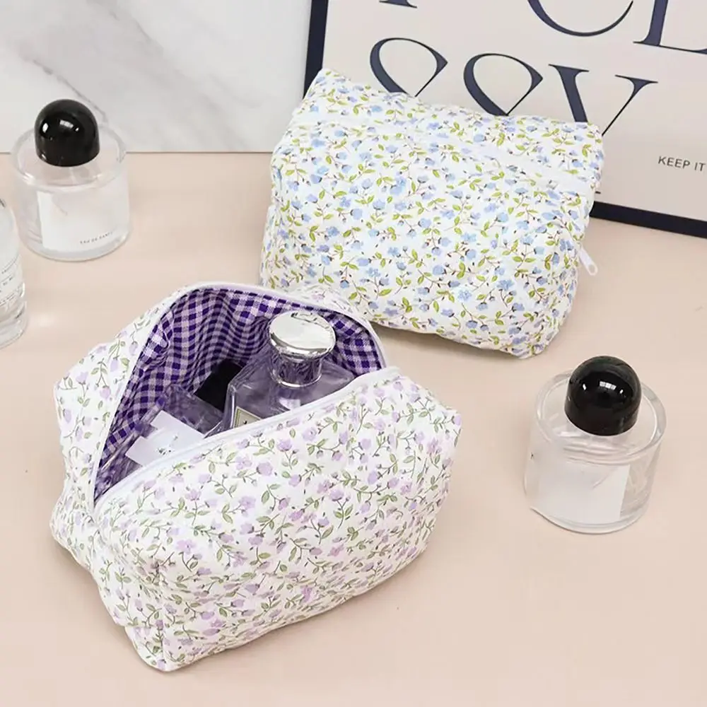 

Storage Organizer Floral Puffy Quilted Makeup Bag Flower Printed Makeup Accessory Toiletry Handbag Cosmetic Pouch