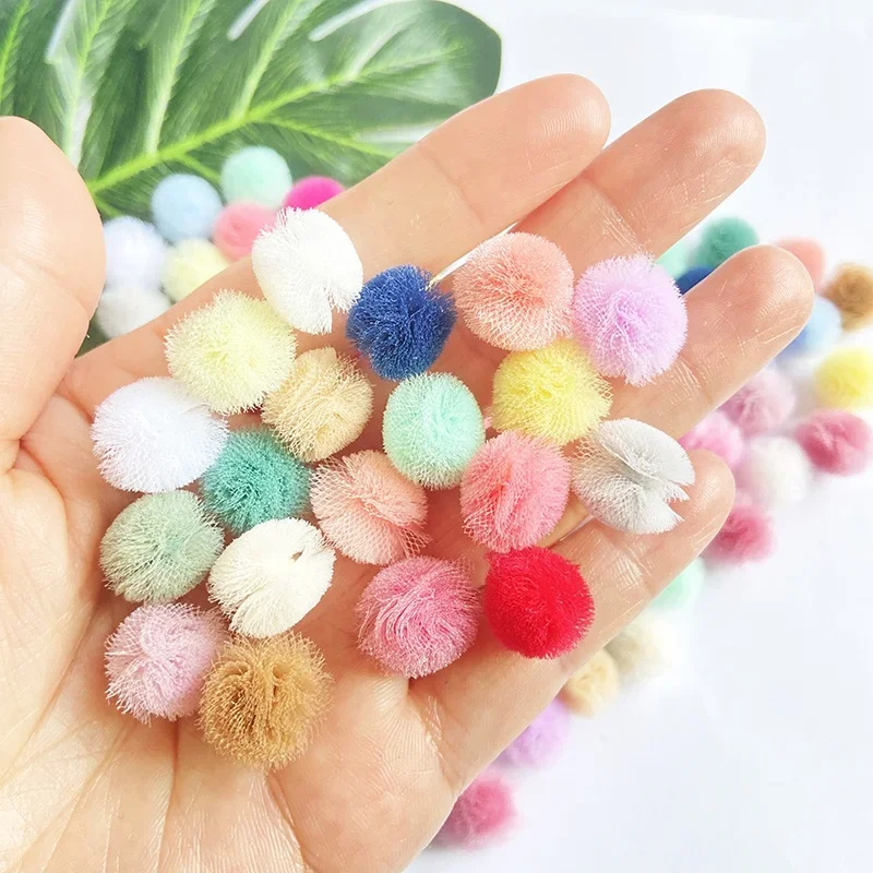 Low Price 15 mm DIY Decoration Korea Lace Mesh Ball Pompom Pom Poms 500pcs Random Color DIY Wedding Decor Pom Balls