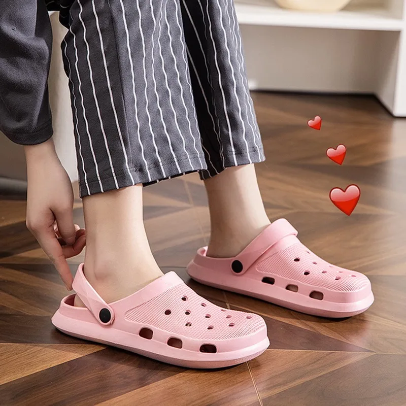 2023 Women Clogs Slippers Casual Non-Slip Outdoor Slides Ultralight Classic  Nursing Clogs Sandals Summer Water Shoes Flip Flops