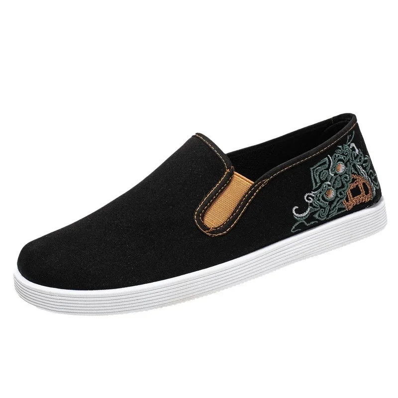 New National Style Embroidered Old Beijing Cloth Shoes, Canvas Shoes. 5