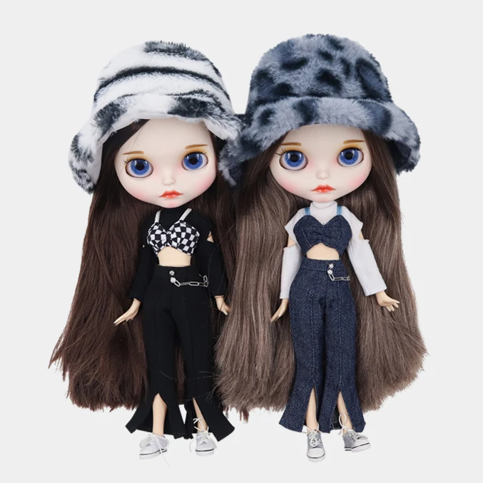 

Small Rag Doll Leopard print hat Flared jeans fashionable off-the-shoulder set three-piece set
