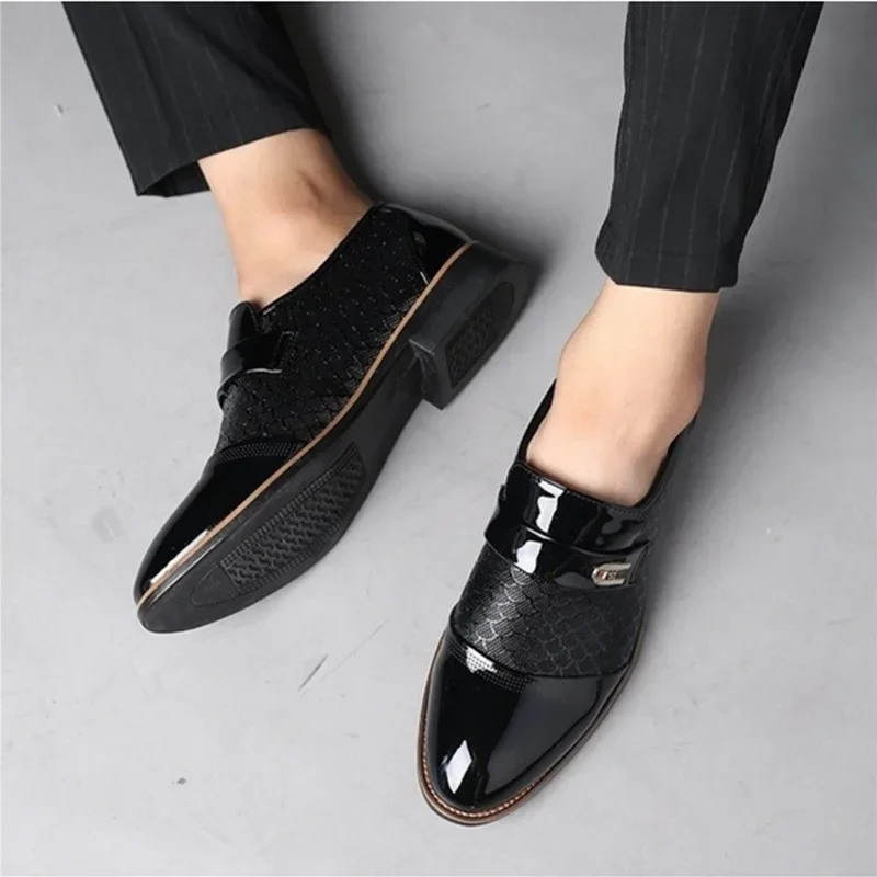 Customizable Men's Leather Shoes Formal Embossed Leather leather shoes