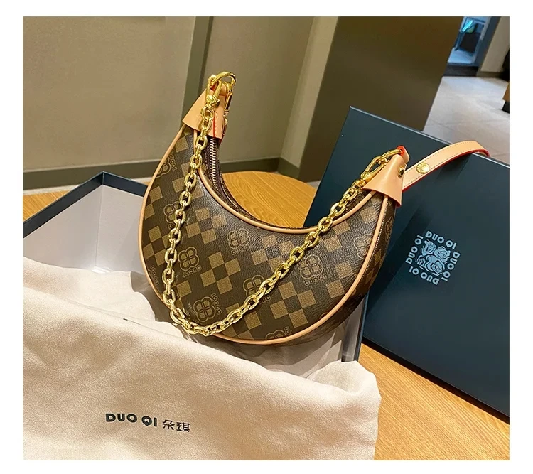 

Shoulder Bag for Women New Women's Subaxillary Bag Niche Design Advanced Texture Armpit Handbag Crescent Saddle Bag Dermatoglyph