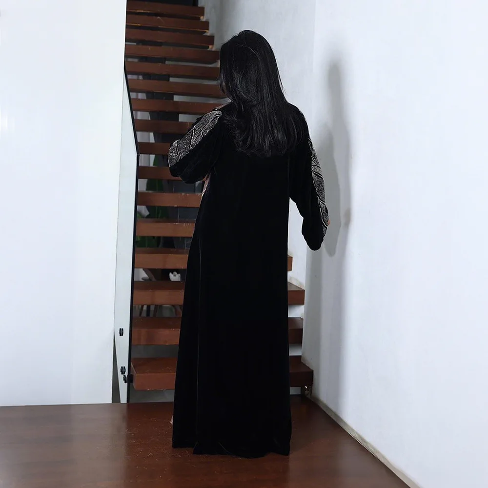 عبايات عيد مخملية للنساء فستان إسلامي دبي Abbayas...