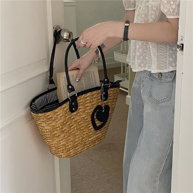 Handmade Women's Shoulder Bag Large Capacity Handbags Bohemian Summer Straw Beach Bag Female Shopper Basket Woven Tote Bags