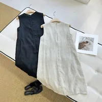 Robe mini sans manches en lin pour femme, col rond, coupe droite ample, avec grandes poches, idéale pour le camping, la randonnée et le quotidien 3