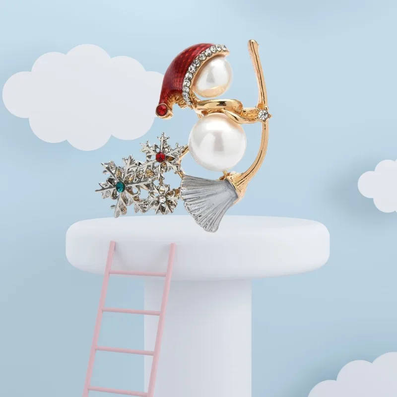 Brooch Imitation Pearl Christmas Snowman Rhinestone Gift Pin Suitable for Giving As A Birthday Gift To The Best Relatives