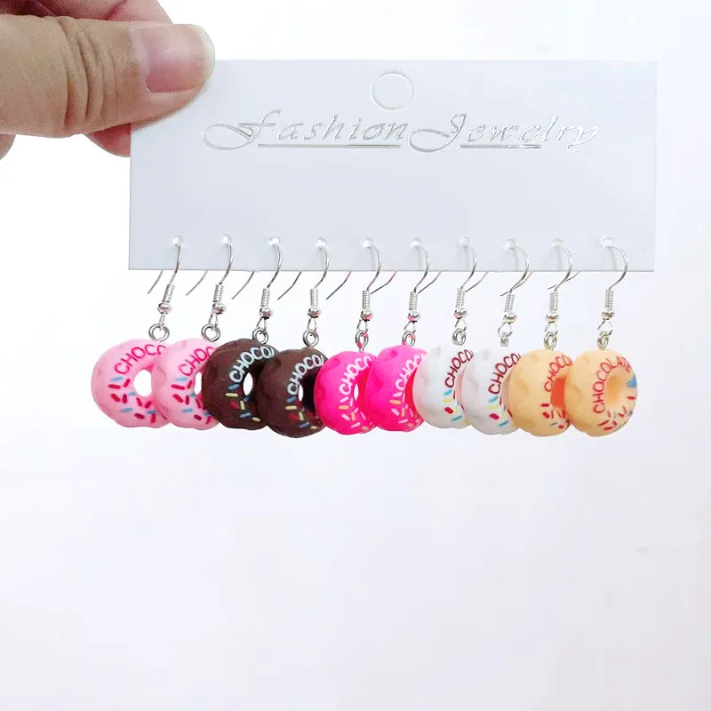 5-Paar-Set kleine frische farbige Harz-Anhänger-Ohrringe, leuchtende Schildkröten, Lutscher, Enten, Regenbogen, Katzenpfoten, Würfel, Ohrringe, weiblich – Detail 12