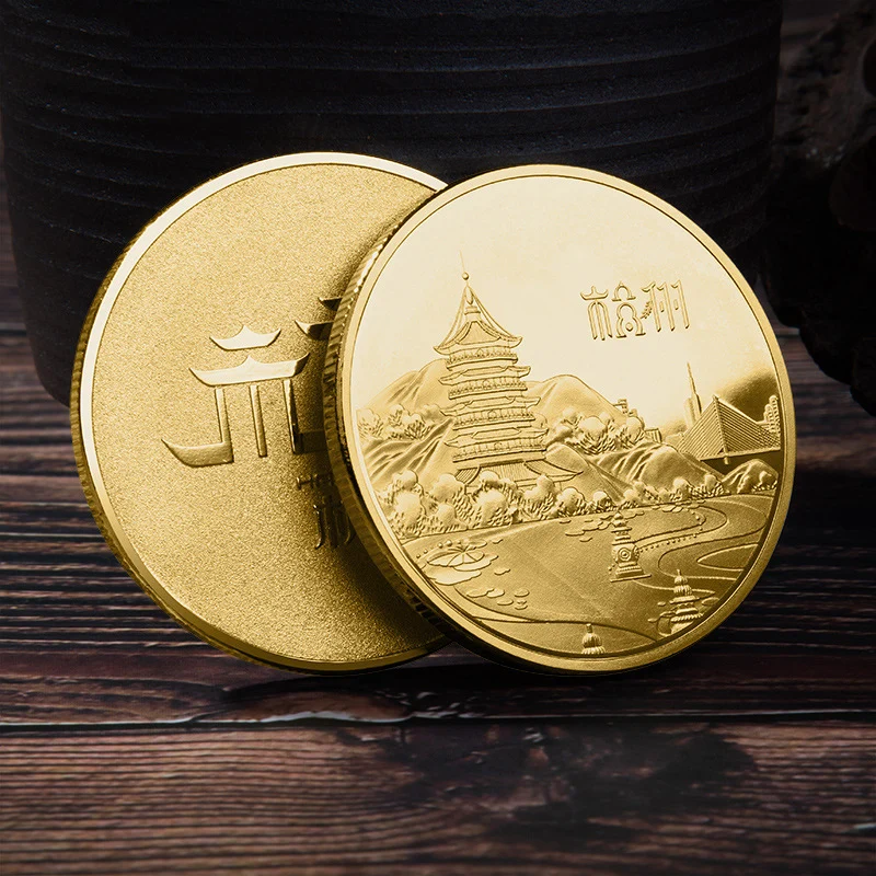 

Chinese Hangzhou Scenic Commemorative Gold Plated Coin Cultural Embossed Metal Coin Souvenir