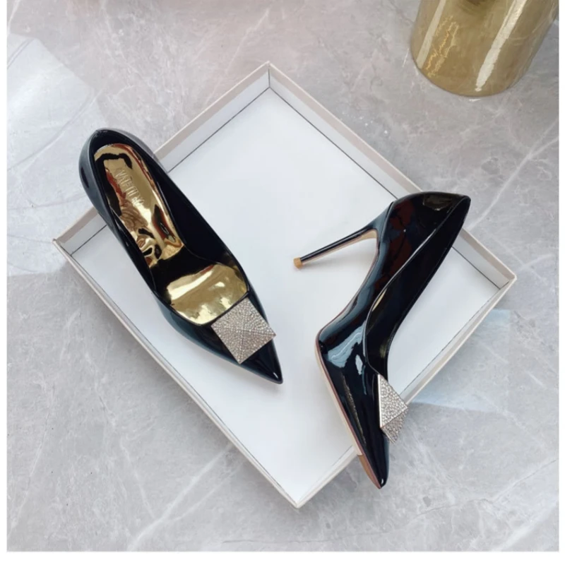 Luxury Rhinestone Large Rivet Pointed Leather High Heels For Women 2023 New Versatile Shallow Cut Black Slim Pumps Single Shoes