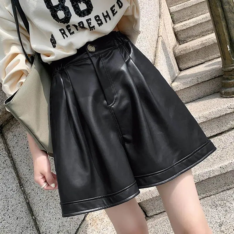 

Stylish High Waist Women PU Leather Shorts Casual Loose Pockets Wide Leg Shorts Faux Leather Shorts Female Spring Summer T385