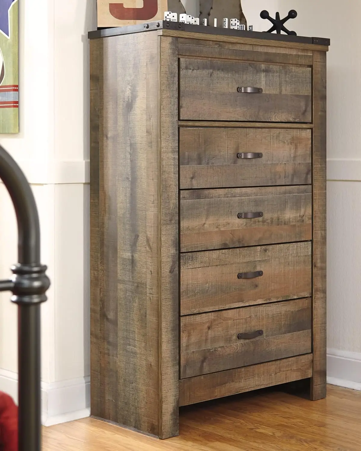 Trinell Rustic 5 Drawer Chest of Drawers with Nailhead Trim, Warm Brown 2