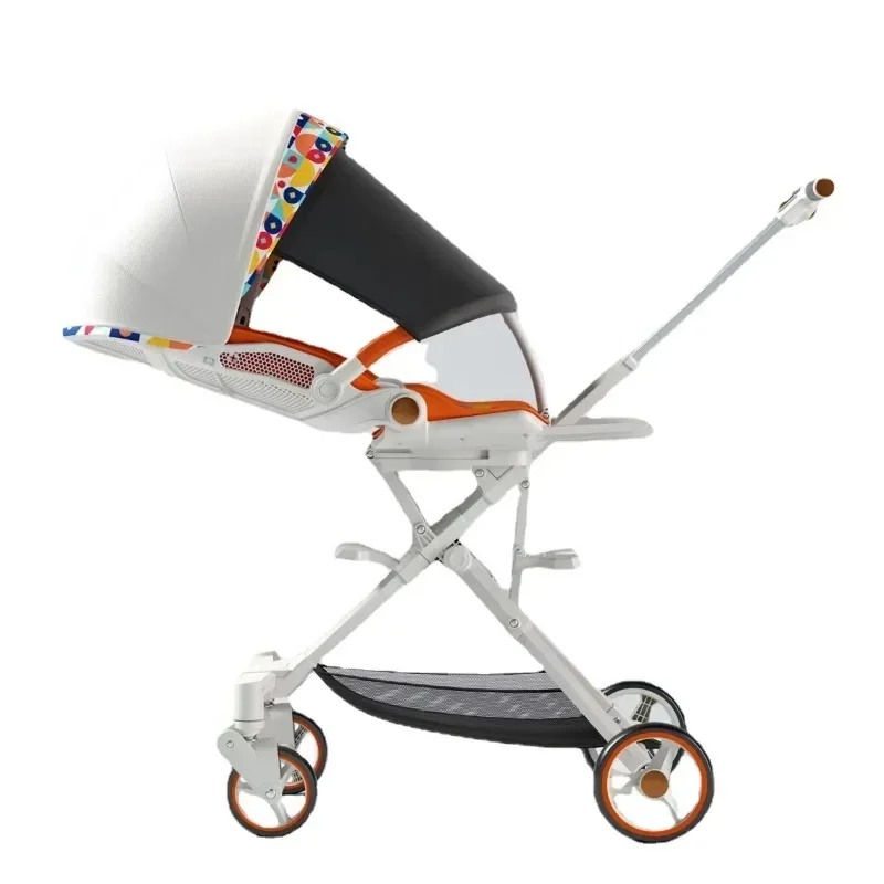 The baby can lie down and fold the trolley with one button to the high view.