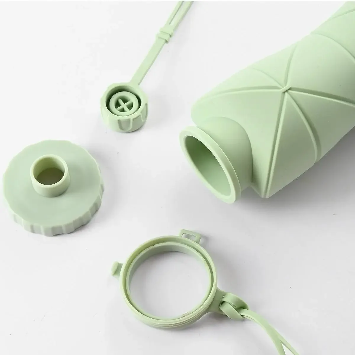 Outdoor Camping Hiking Portable Travel Telescopic Water Cup Foldable Anti Drop High-temperature Resistant Silicone Sports Bottle