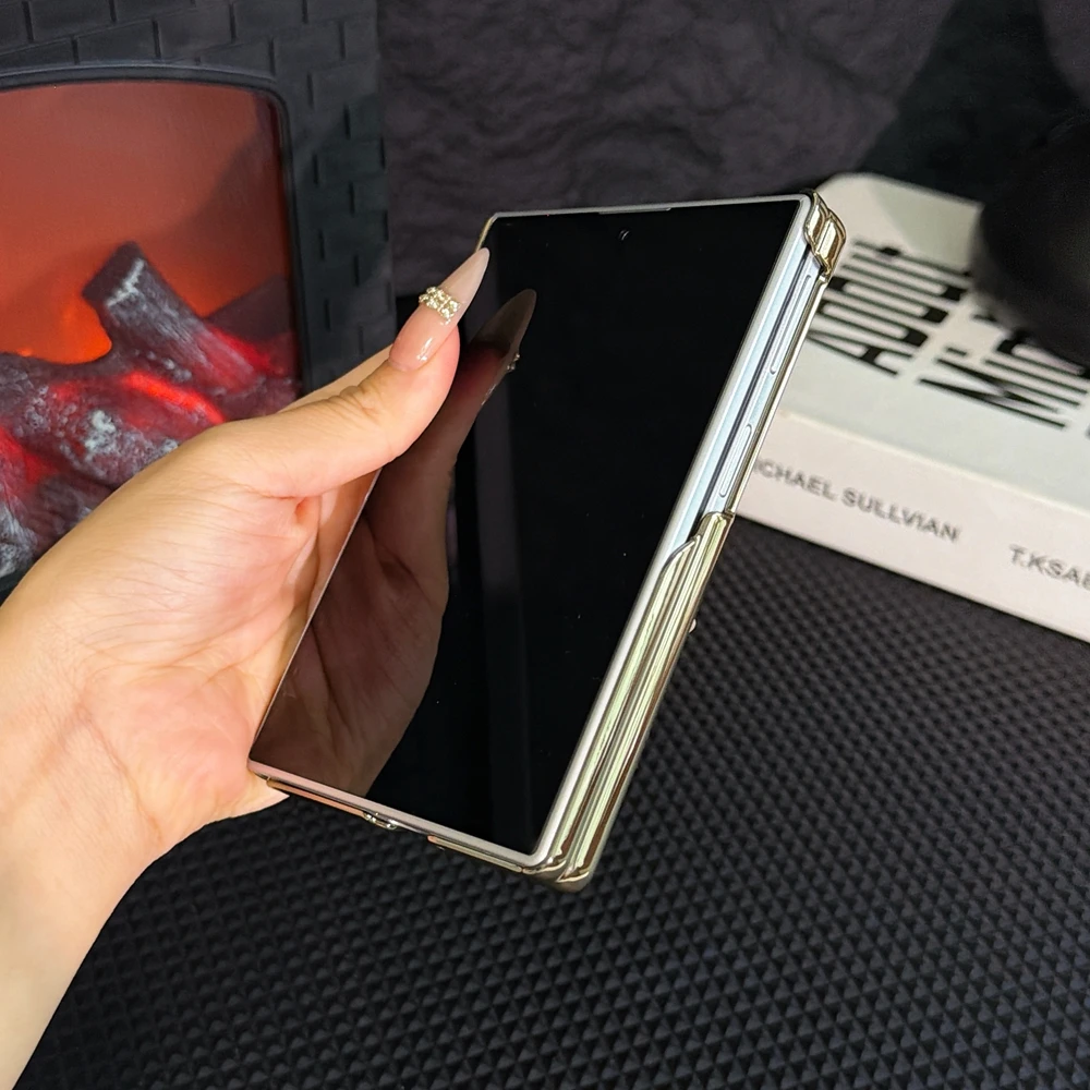 Aramid Carbon Fiber Magnetic Hinge Protective Case - Magsafe Compatible Cover for Samsung Z Fold Series
