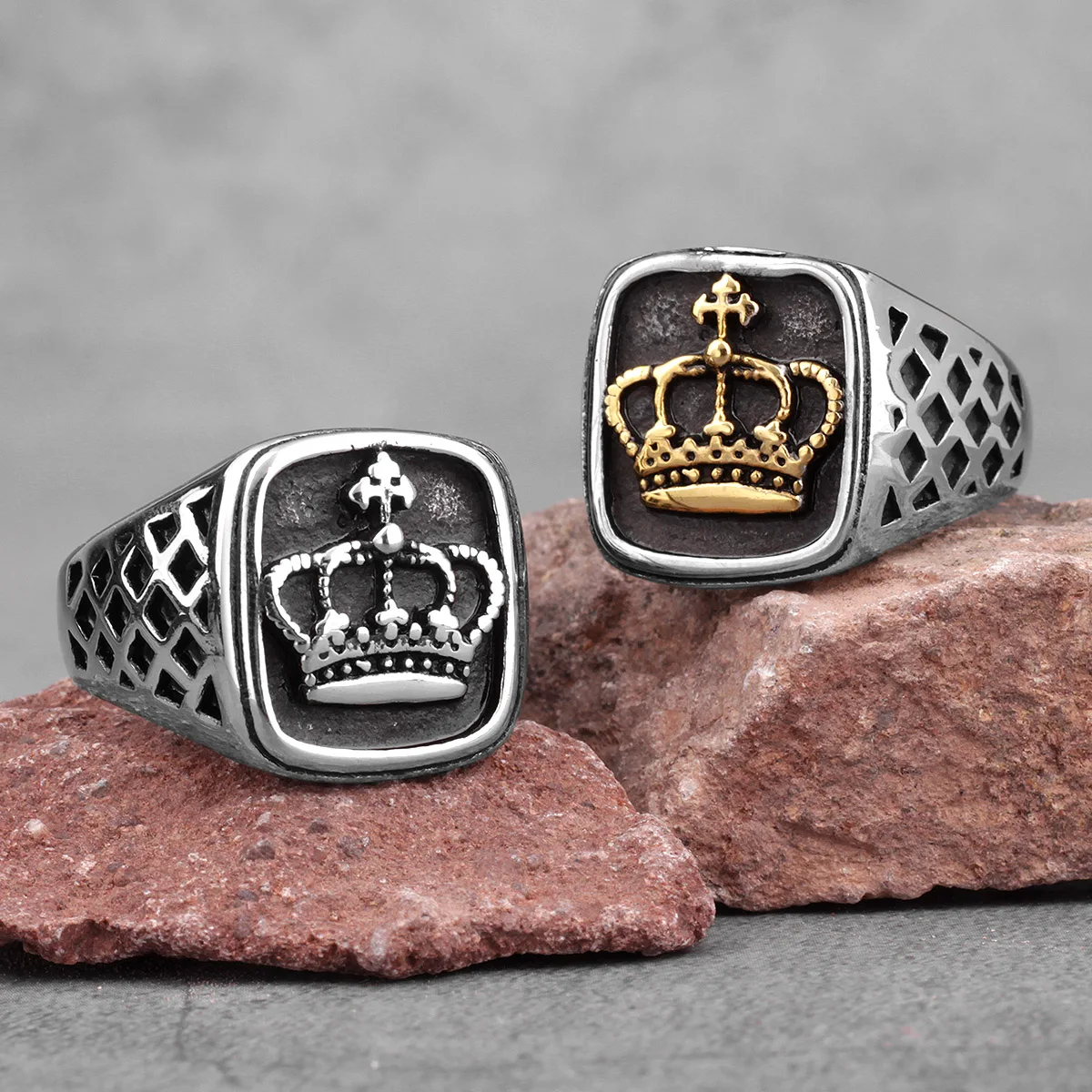 Trendy Punk Hip Hop Stainless Steel Men's Ring in Gold and Silver Tones