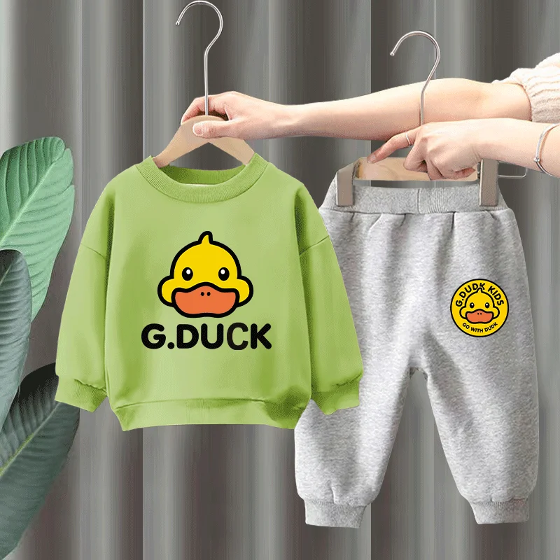 271 setGreen sweatshirt h1 + gray sweatpants h2