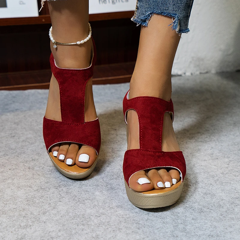 

Women's Fish Mouth Anti slip Platform Slope Heel Sandals Buckle Sandals Women's Outdoor Style Simple and Comfortable Wind