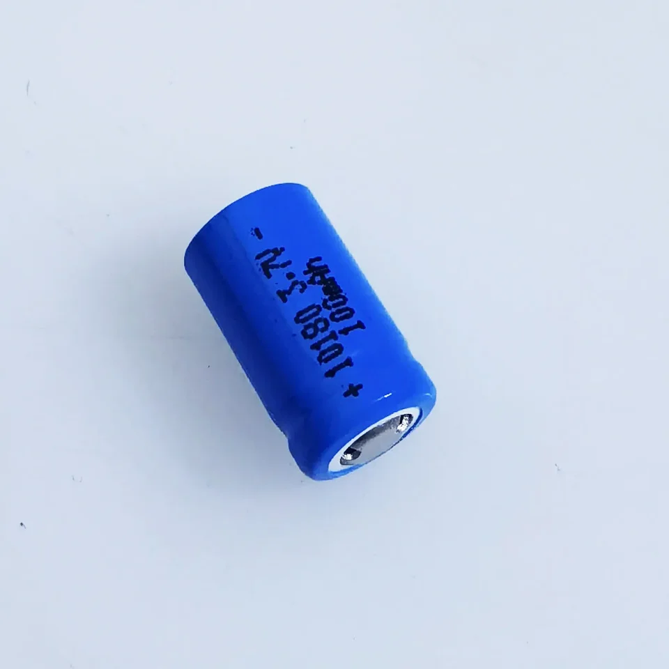 Rechargeable Li-ion Battery 10pcs Mini UC02 Flashlight