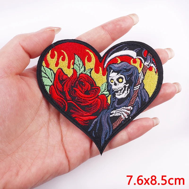 ZEGIN Embroidered Patch – Red Heart In Skeleton Skull Design, Iron-On Or Sew-On, 2.5x4 Inches
