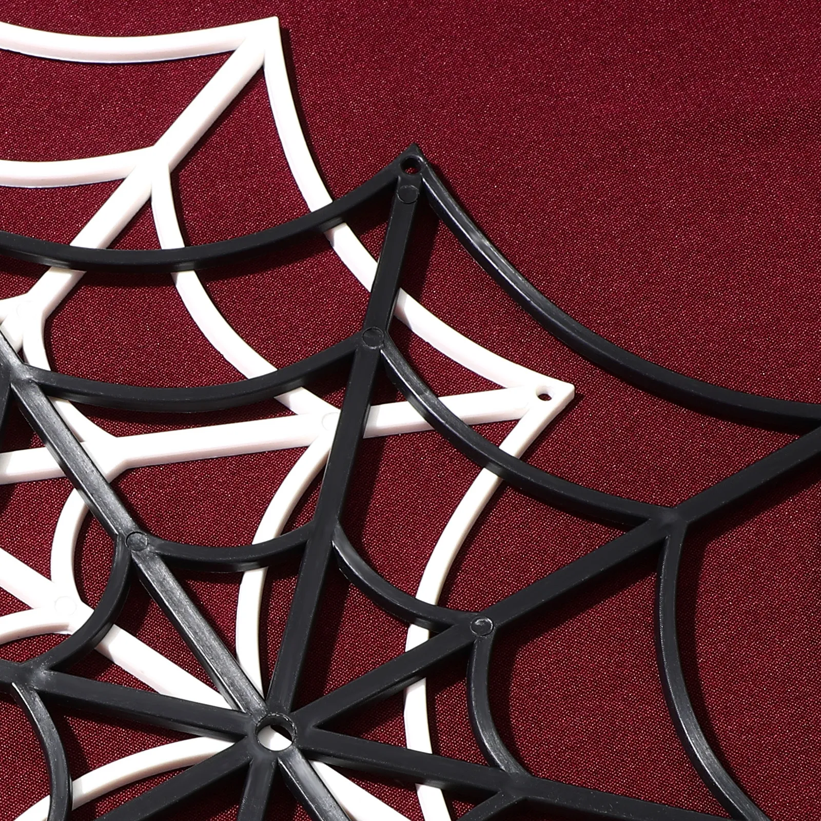 12Pcs 할로윈 거미줄 장식 거미줄 파티 장식을위한 현실적인 가짜 거미줄 장식품 장난 활동 무대