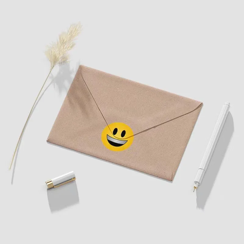 500Pcs/Roll cartoon stickers Funny Smile Face Expression Reward Stickers 8 Designs 2.5cm/1.0in Round PC Pad Fridge Gift Diy Decor