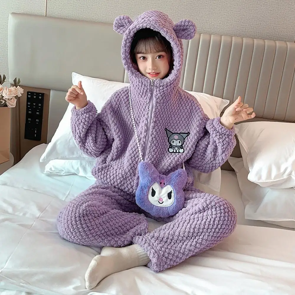 

Детская зимняя Пижама Sanrio Kuromi с героями мультфильмов, милая домашняя одежда для девочек, теплый кардиган с капюшоном, новая зимняя верхняя одежда, пижамный комплект из двух предметов