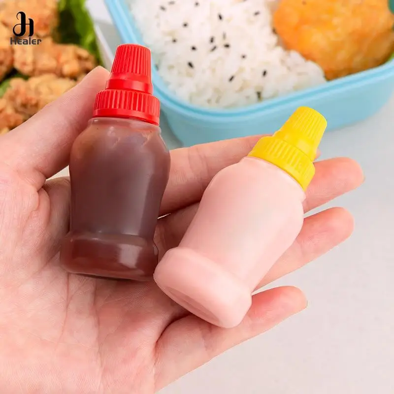 

1/2/4Pcs Mini Seasoning Sauce Bottle Portable Tomato Ketchup Bottle Salad Dressing Container Pot For Bento Lunch Box Kitchen Jar